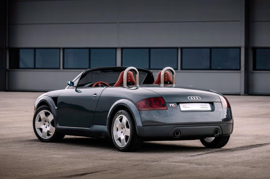  Audi TTS Roadster Concept 1995 года  (фото 5 из 14)